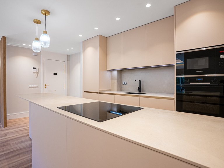 Apartment for Sale in San Pedro De Alcántara, Malaga 4