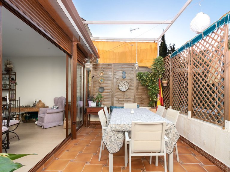 Villa for Sale in Sierrezuela, Malaga 20