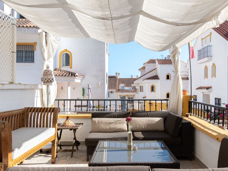Villa for Sale in Sierrezuela, Malaga 23