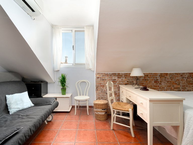 Villa for Sale in Sierrezuela, Malaga 25