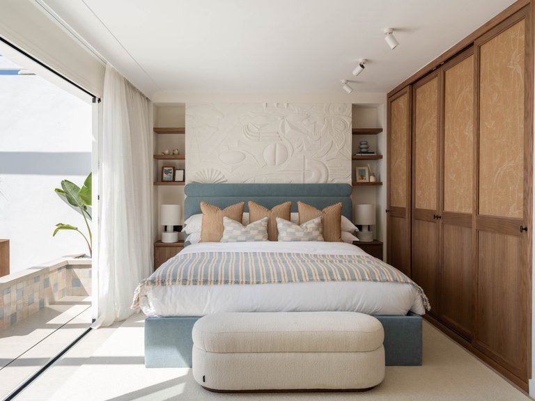 Villa for Sale in The Golden Mile, Malaga 21