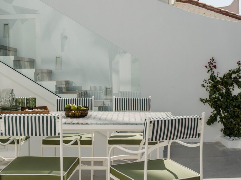 Villa for Sale in The Golden Mile, Malaga 38