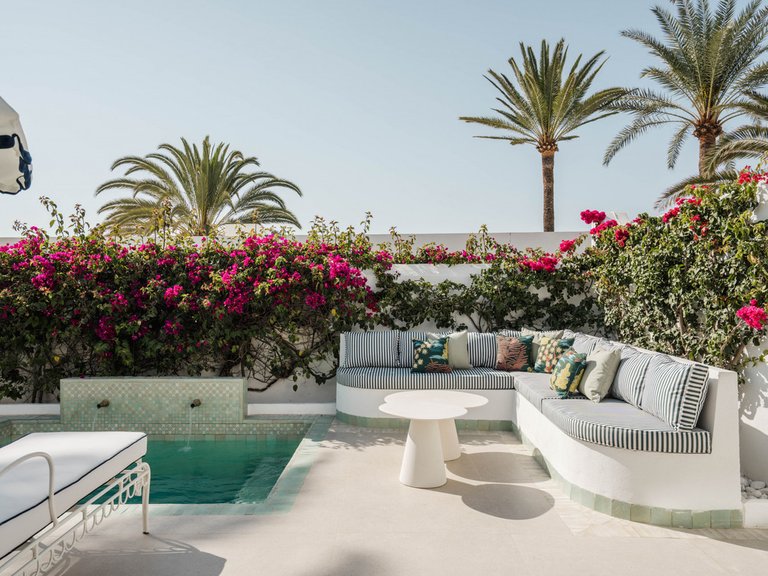 Villa for Sale in The Golden Mile, Malaga 7