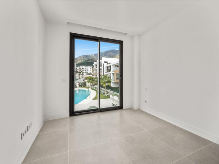 Apartment for Sale in Fuengirola, Malaga 11