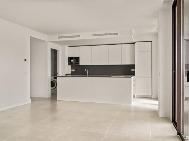 Apartment for Sale in Fuengirola, Malaga 17