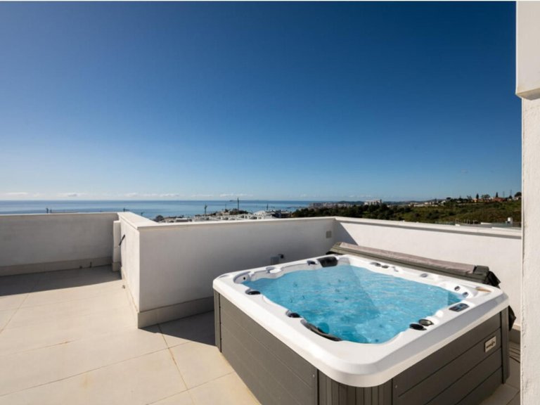 Apartment for Sale in Fuengirola, Malaga 4