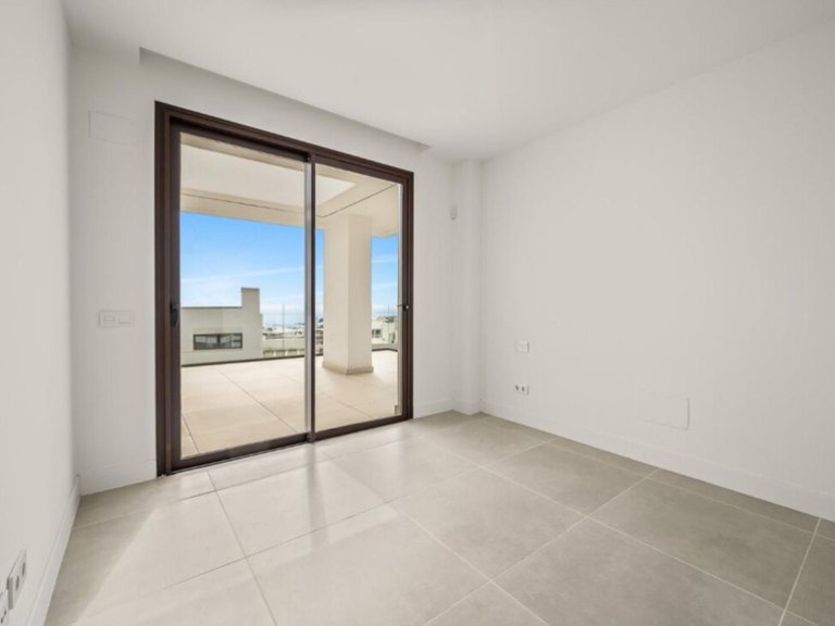 Apartment for Sale in Fuengirola, Malaga 5