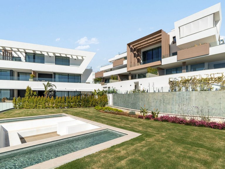 Apartment for Sale in Cabopino, Malaga 25