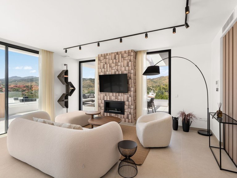 Apartment for Sale in Cabopino, Malaga 3