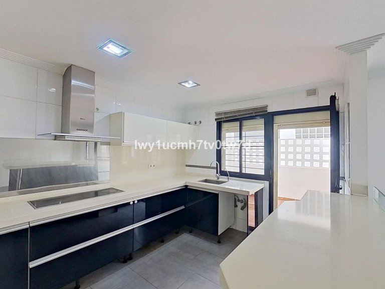 Villa for Sale in Churriana, Malaga 13