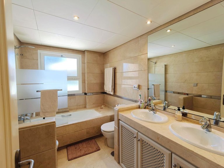 Apartment for Sale in San Roque Club, Cadiz 16