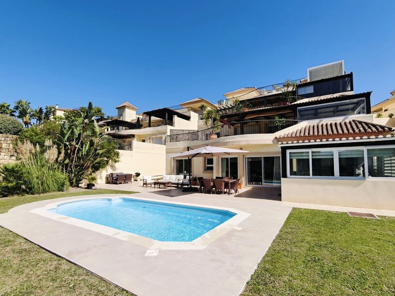 Apartment for Sale in San Roque Club, Cadiz 2