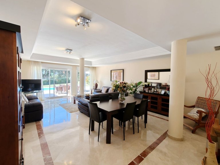 Apartment for Sale in San Roque Club, Cadiz 4