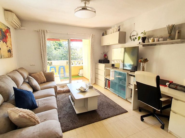 Apartment for Sale in Los Pacos, Malaga 1