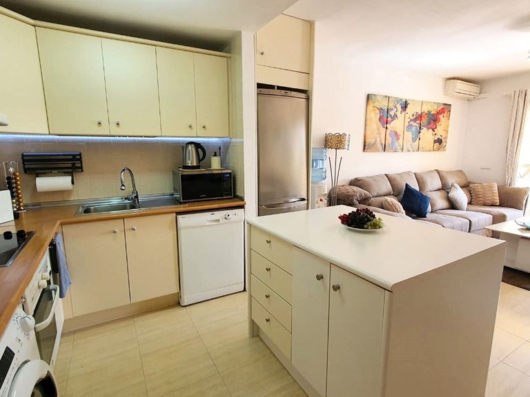 Apartment for Sale in Los Pacos, Malaga 3