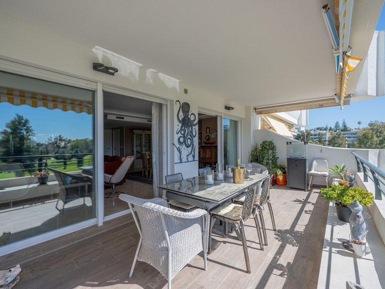 Apartment for Sale in Guadalmina Alta, Malaga 19