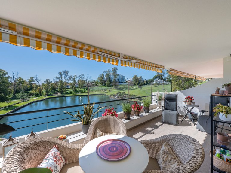 Apartment for Sale in Guadalmina Alta, Malaga 28