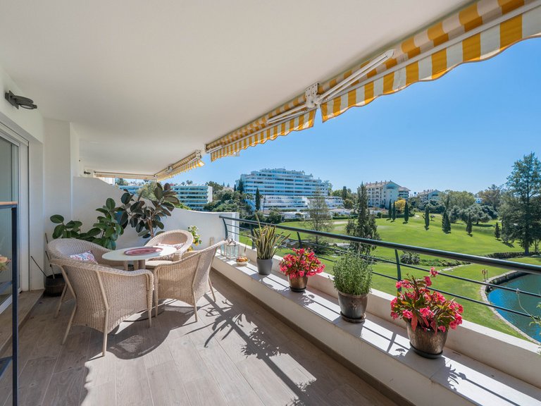 Apartment for Sale in Guadalmina Alta, Malaga 31