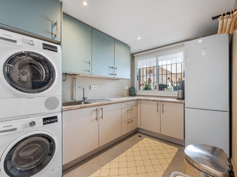 Apartment for Sale in Guadalmina Alta, Malaga 37