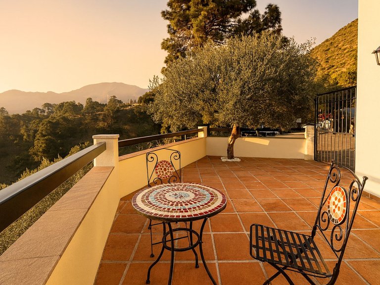 Villa for Sale in Istán, Malaga 21