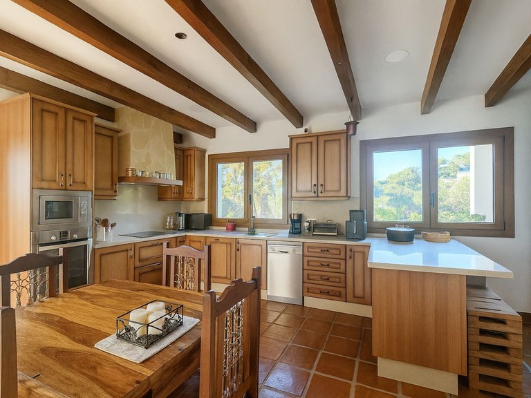 Villa for Sale in Istán, Malaga 8