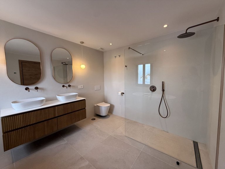 Villa for Sale in New Golden Mile, Malaga 12