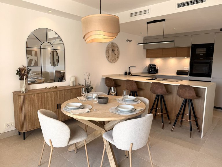 Villa for Sale in New Golden Mile, Malaga 4