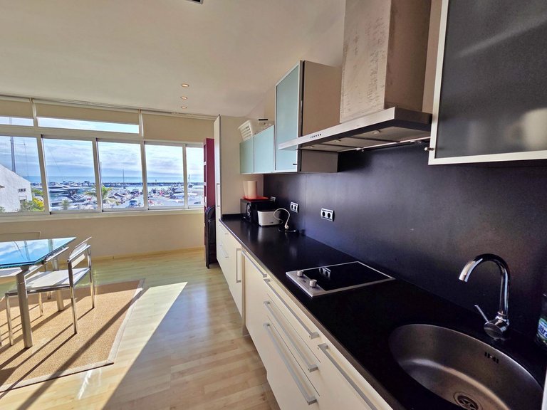 Apartment for Sale in Puerto Banús, Malaga 8
