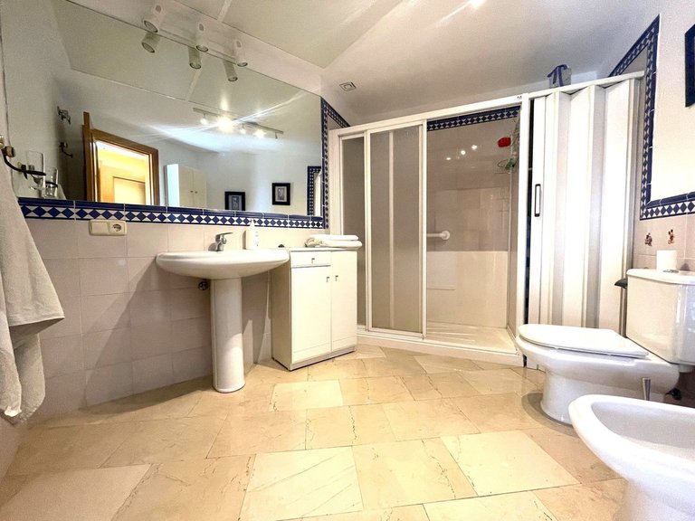 Apartment for Sale in San Pedro De Alcántara, Malaga 16