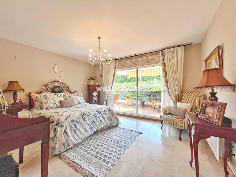 Apartment for Sale in Guadalmina Alta, Malaga 12