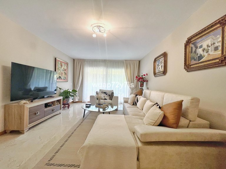 Apartment for Sale in Guadalmina Alta, Malaga 5