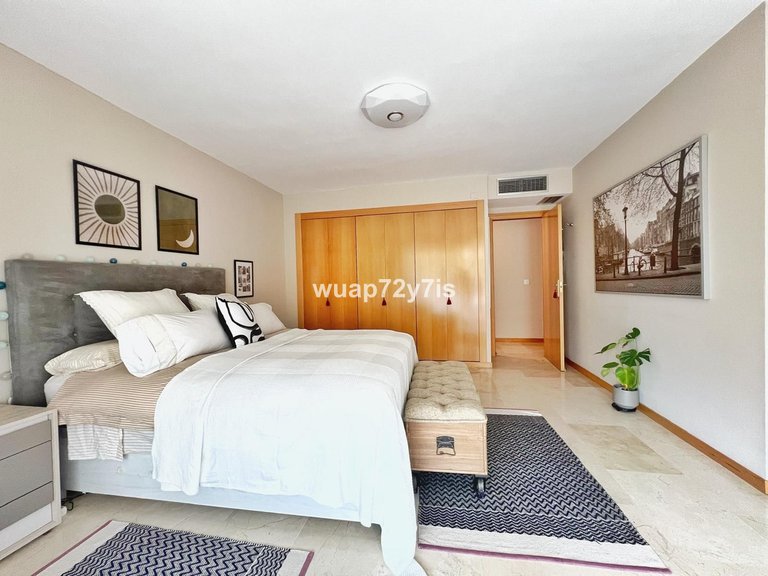 Apartment for Sale in Guadalmina Alta, Malaga 9