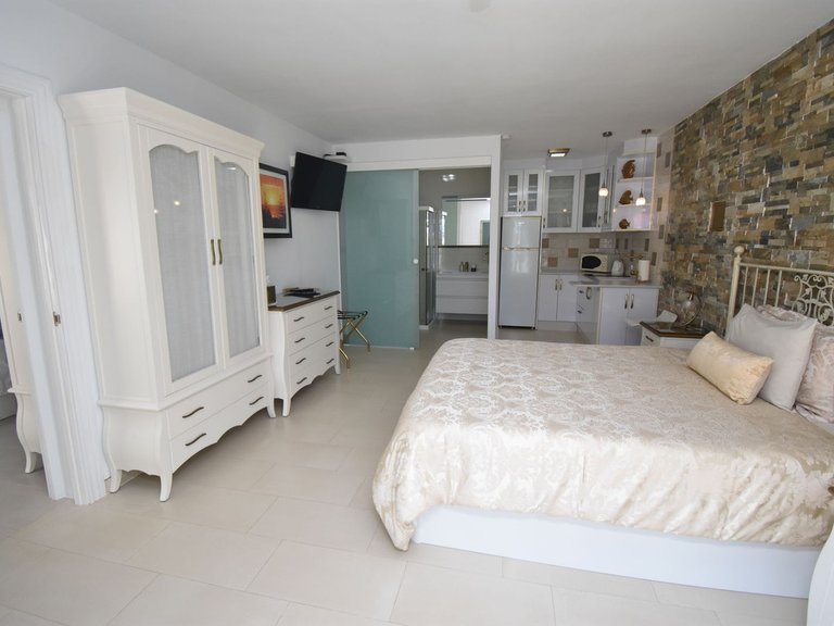 Villa for Sale in Benalmadena, Malaga 5
