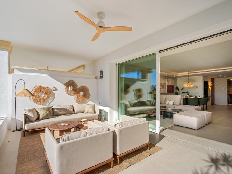 Apartment for Sale in The Golden Mile, Malaga 22
