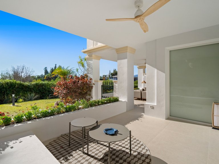 Apartment for Sale in The Golden Mile, Malaga 28