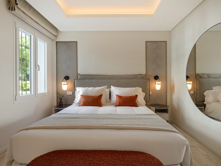 Apartment for Sale in The Golden Mile, Malaga 36