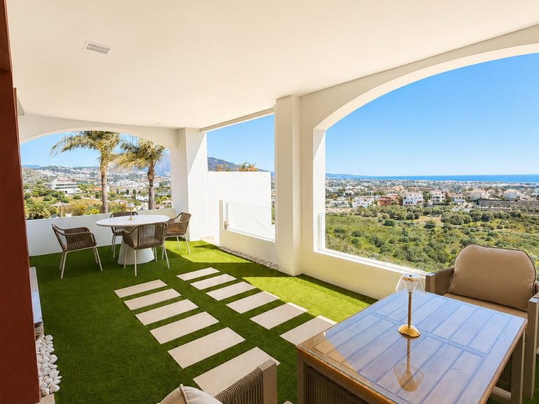 Villa for Sale in Benahavís, Malaga 1