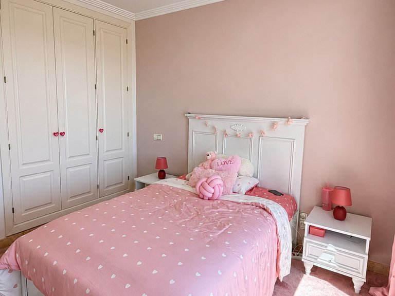 Villa for Sale in Benahavís, Malaga 11