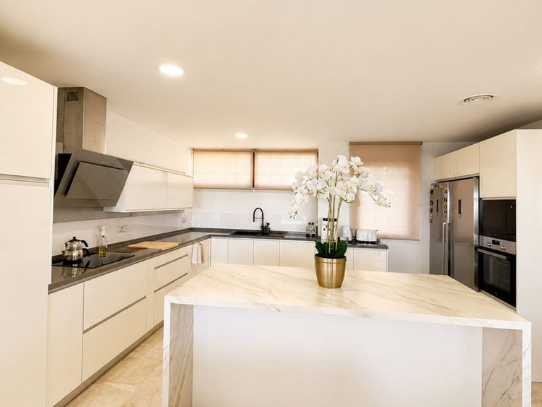 Villa for Sale in Benahavís, Malaga 8