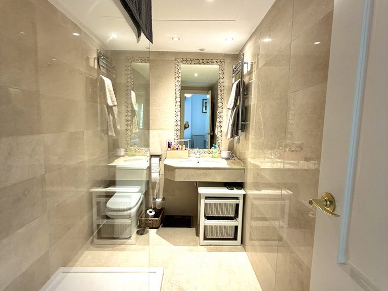 Apartment for Sale in San Pedro De Alcántara, Malaga 37