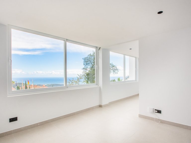 Apartment for Sale in La Mairena, Malaga 11