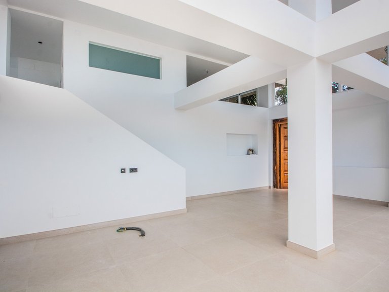 Apartment for Sale in La Mairena, Malaga 4