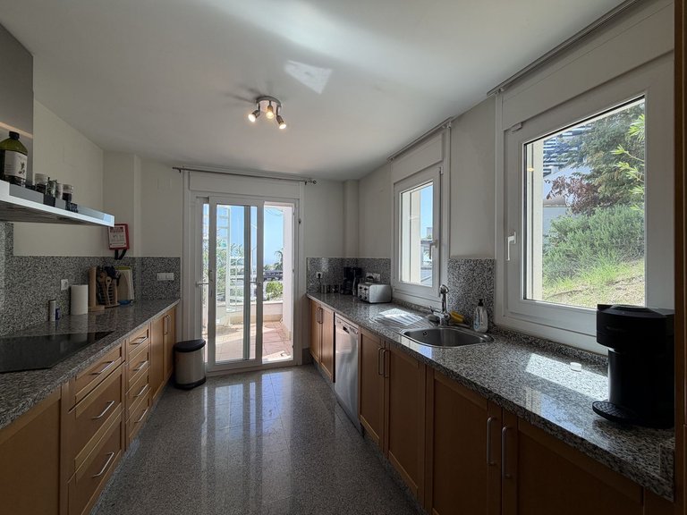 Villa for Sale in Marbella, Malaga 12
