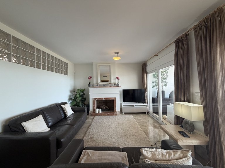 Villa for Sale in Marbella, Malaga 18