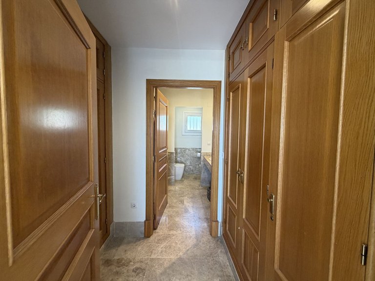 Villa for Sale in Marbella, Malaga 29