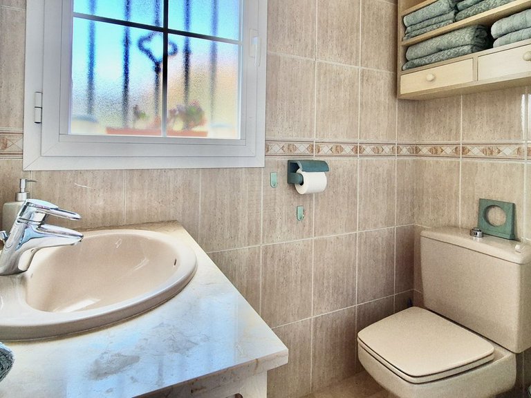 Apartment for Sale in Nueva Andalucía, Malaga 20