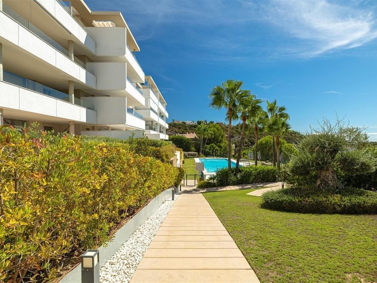 Apartment for Sale in Los Arqueros, Malaga 7