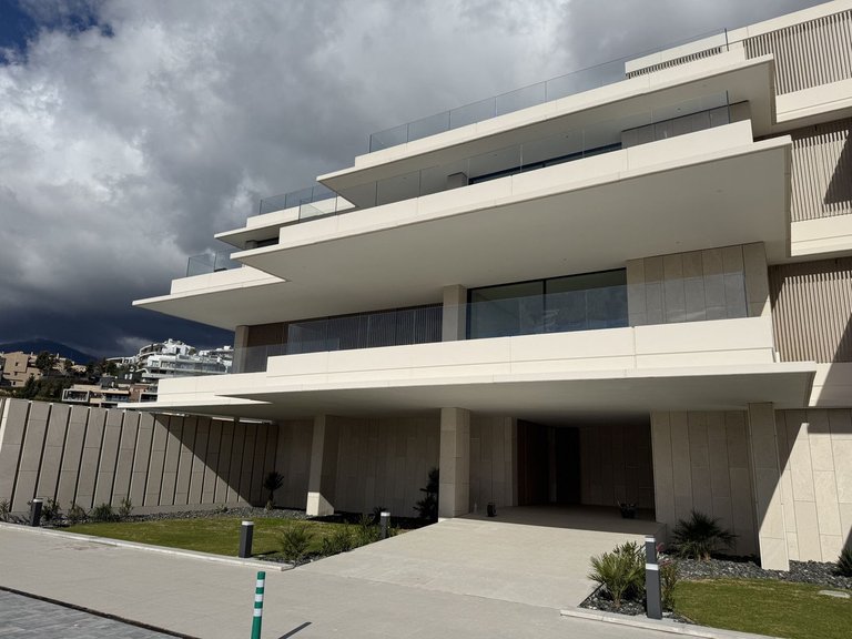 Apartment for Sale in La Quinta, Malaga 28
