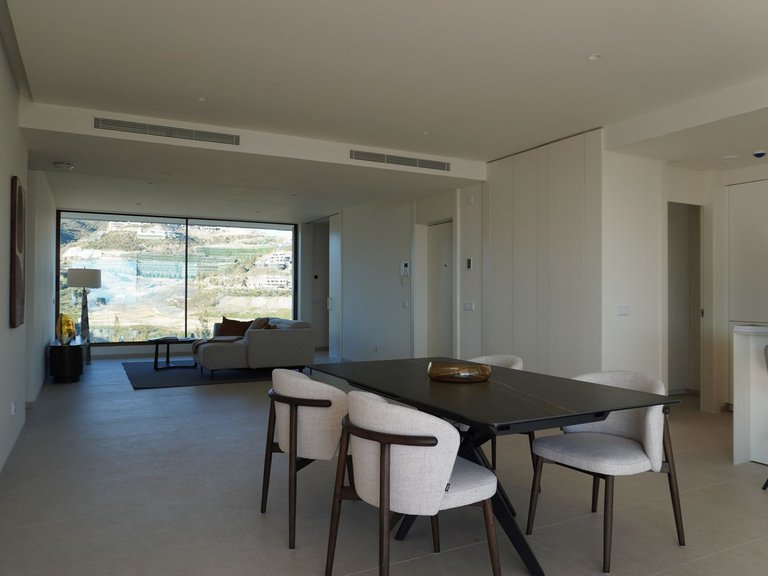 Apartment for Sale in La Quinta, Malaga 6