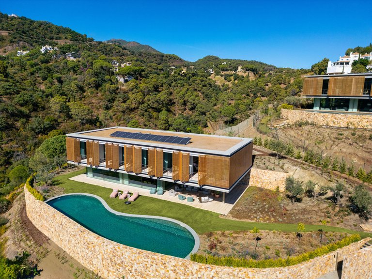 Villa for Sale in El Madroñal, Malaga 30